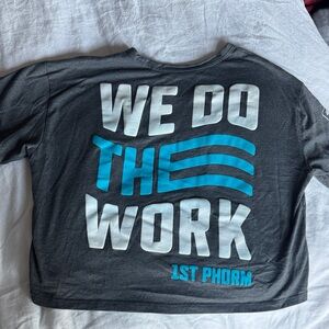 1st Phorm Gray and Blue Crop Graphic Tee